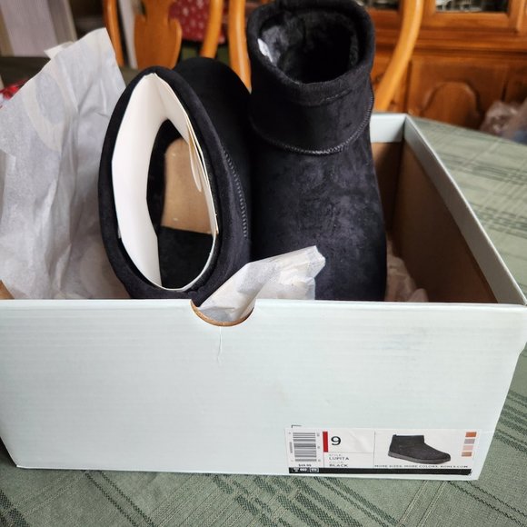 New Black Ankle lined Boot size 9 - Picture 2 of 6